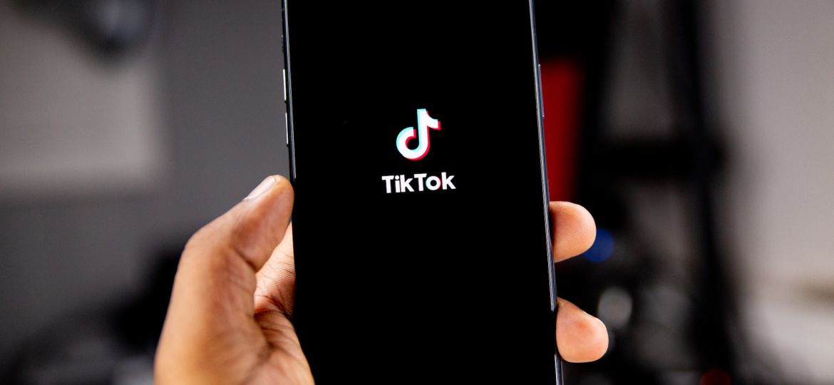 TikTok F