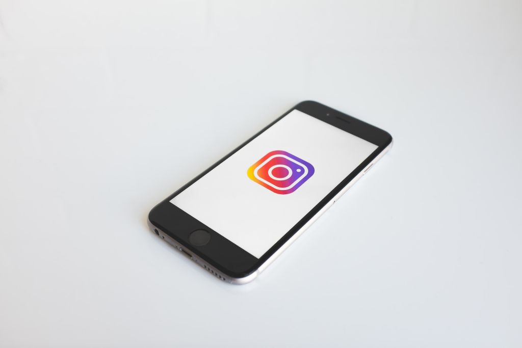 The Ultimate Guide: How to Edit Comments on Instagram